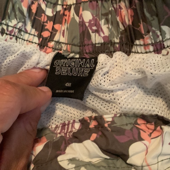 Swimming Trunks - Picture 2 of 2